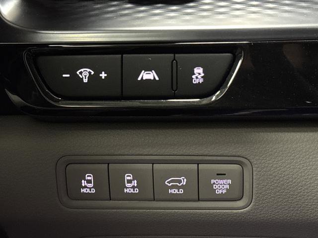 Used 2024 Kia Carnival SX Prestige image 25