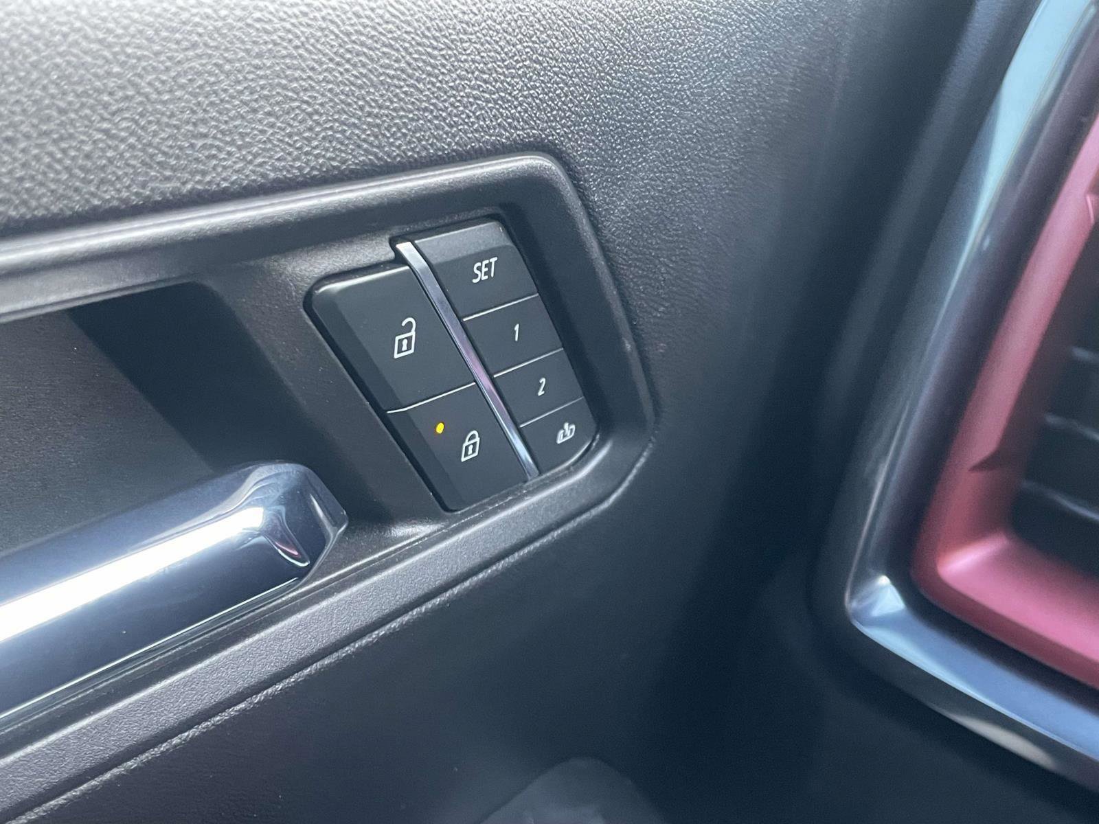 Certified 2023 GMC Canyon AT4X w/ Edition 1 image 8