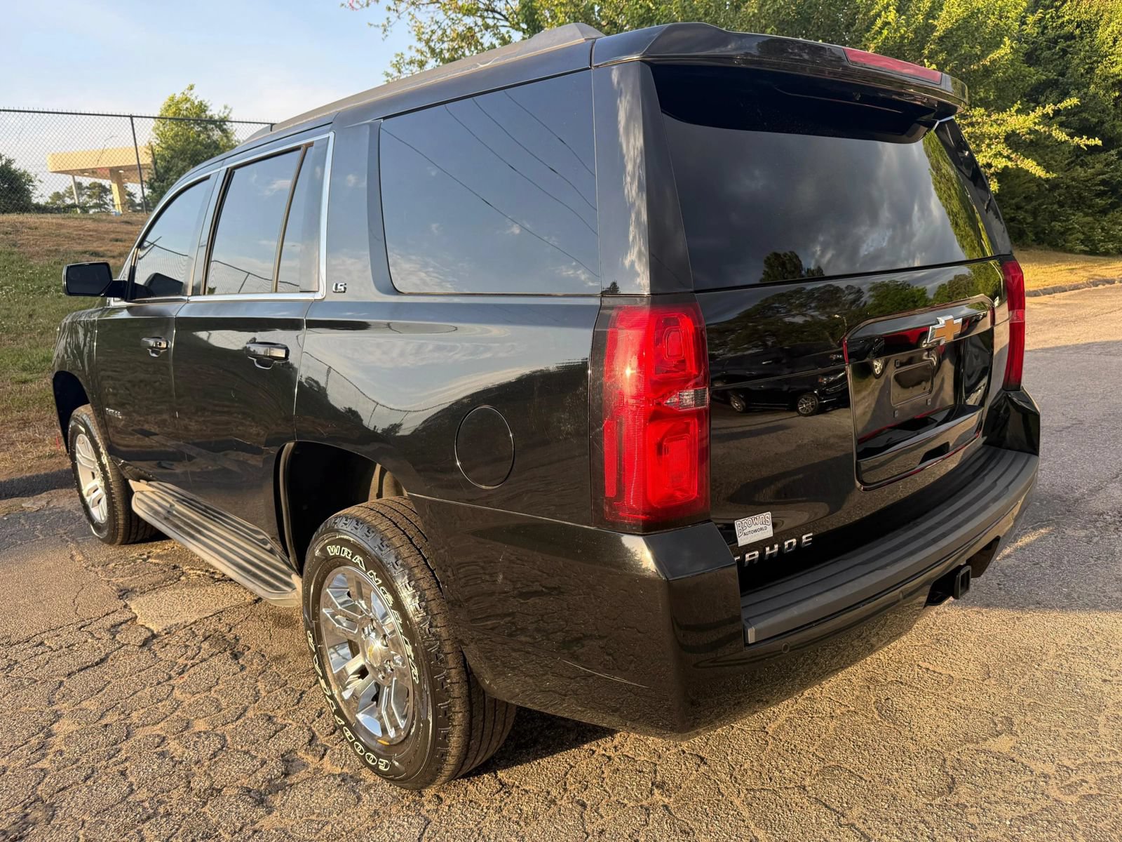 Used 2016 Chevrolet Tahoe LS RWD image 5