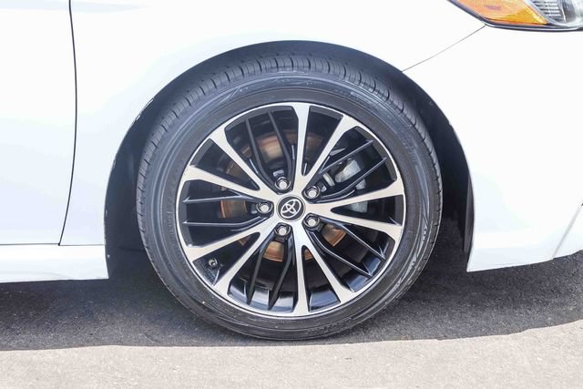 Used 2019 Toyota Camry SE FWD image 10