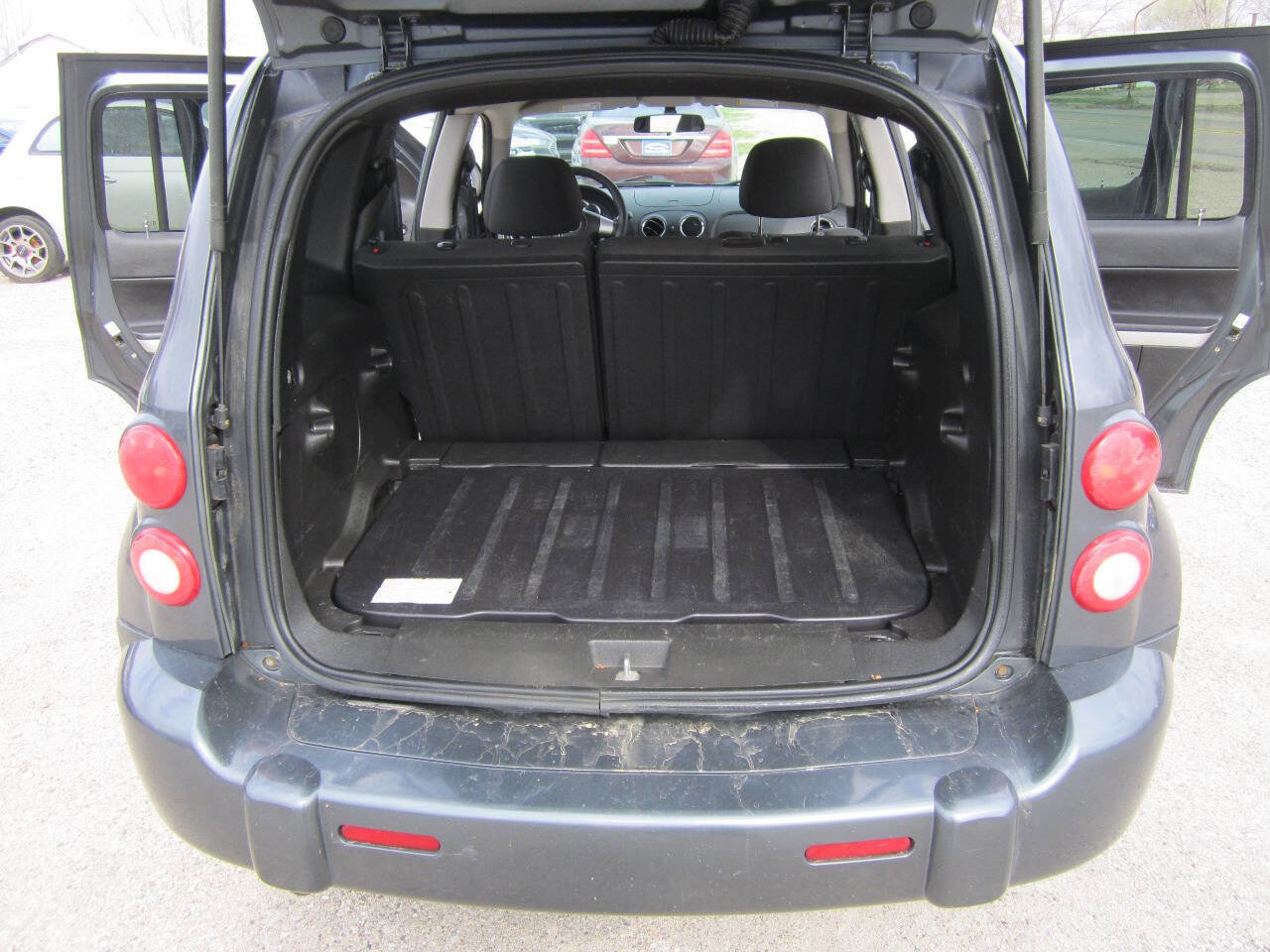 Used 2011 Chevrolet HHR LS image 15