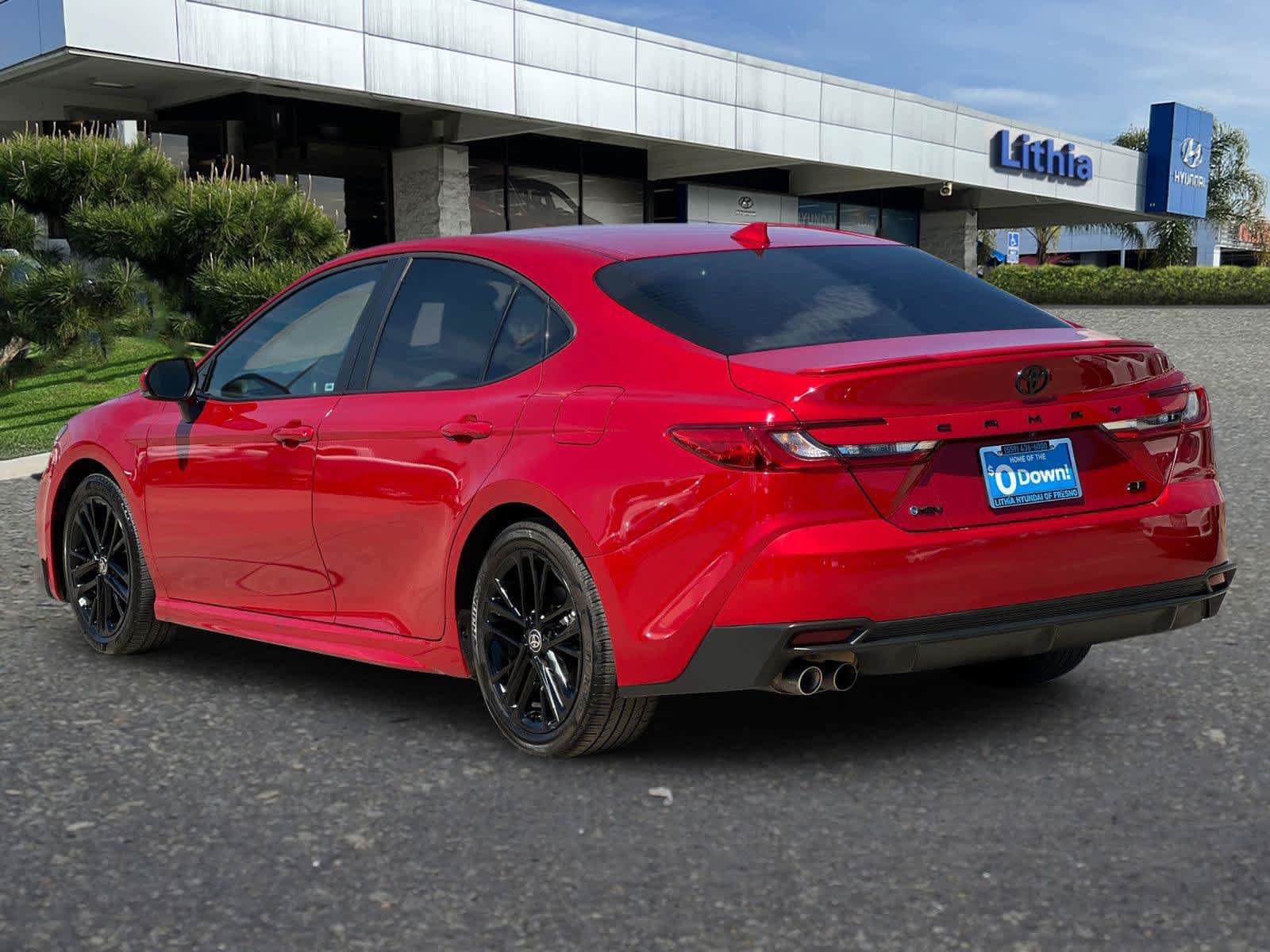 Used 2025 Toyota Camry SE FWD image 6