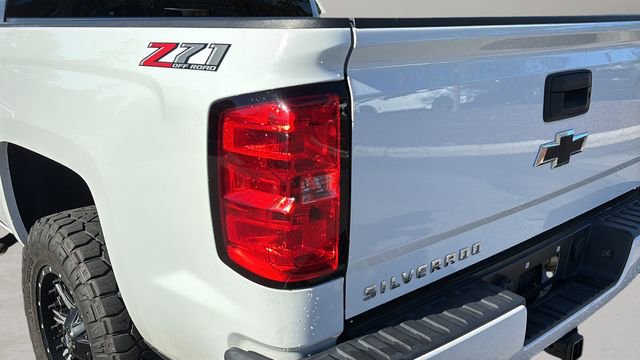 Used 2018 Chevrolet Silverado 1500 LT w/ All Star Edition image 32