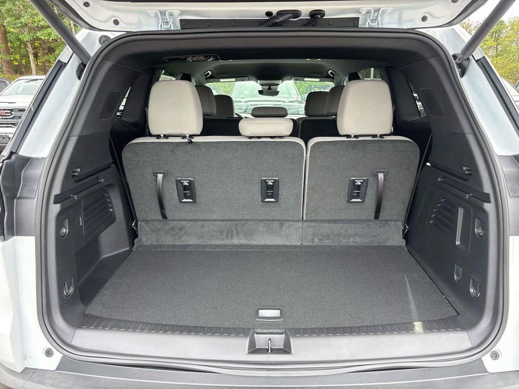 New 2026 GMC Acadia Elevation image 4