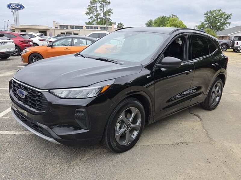 Used 2024 Ford Escape ST-Line w/ Equipment Group 301A FWD image 4