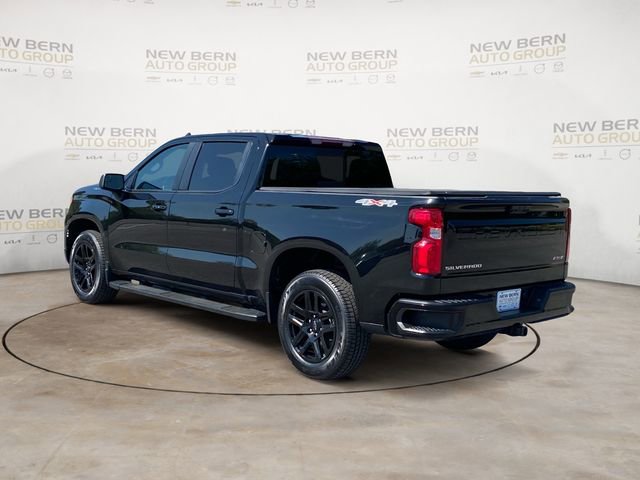 Used 2023 Chevrolet Silverado 1500 RST w/ Convenience Package II AWD/4WD image 3