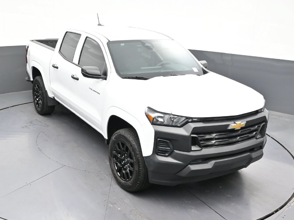 Used 2026 Chevrolet Colorado W/T w/ WT Custom Package RWD image 18