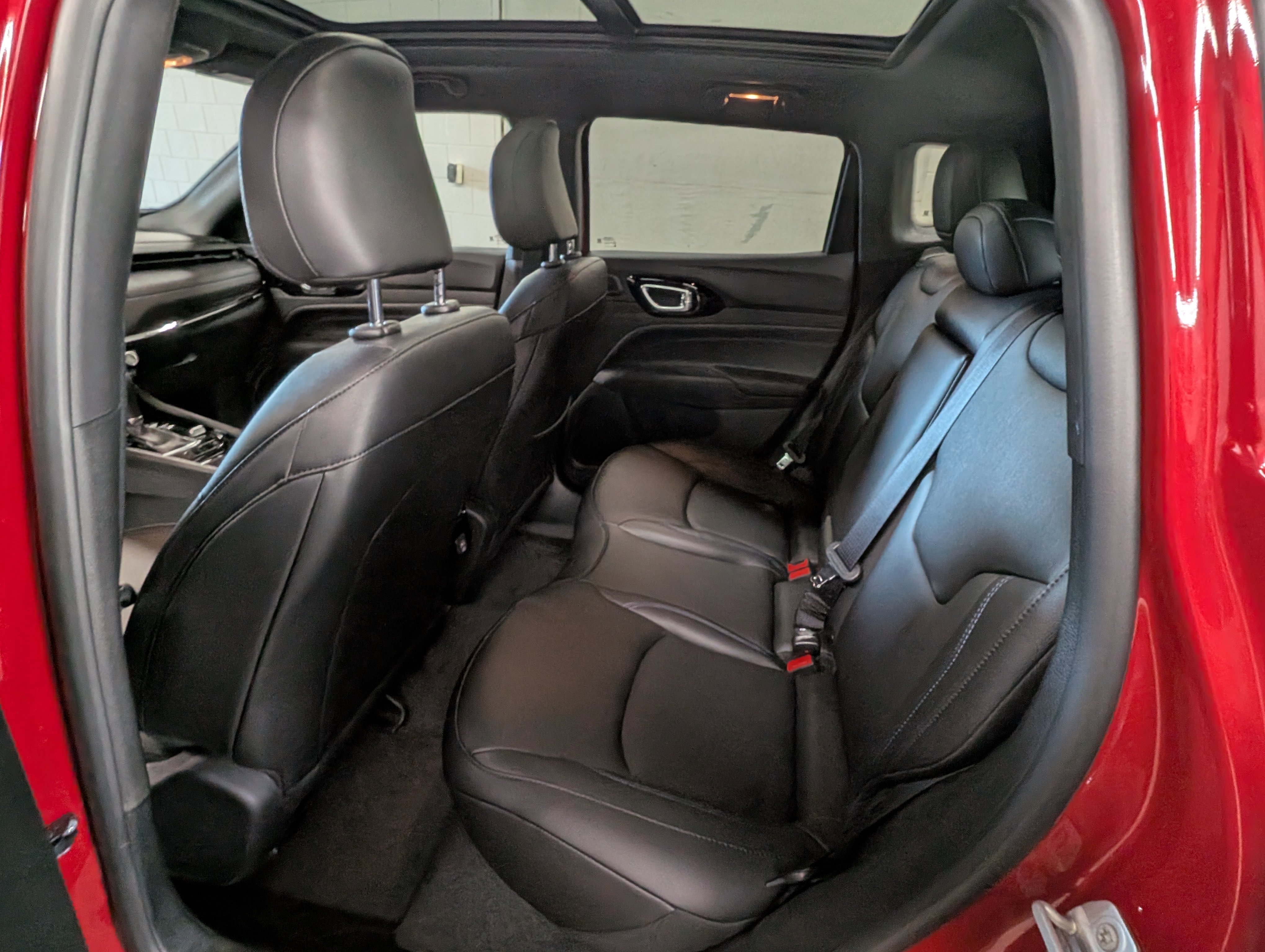 New 2026 Jeep Compass Limited w/ Sun, Sound & Navigation Group image 8