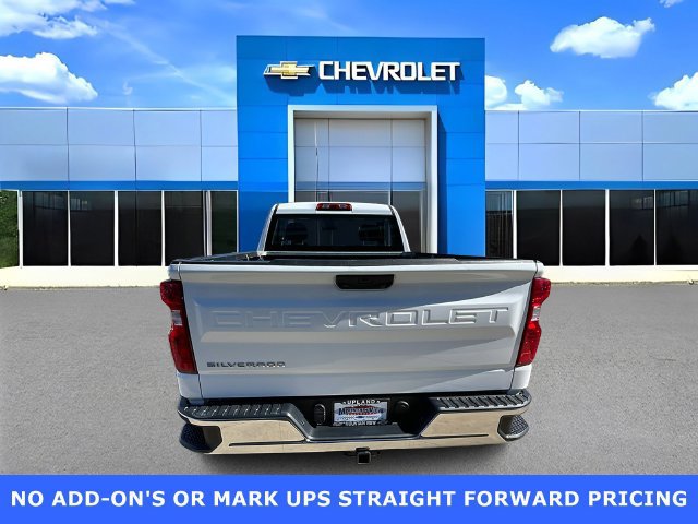 Used 2025 Chevrolet Silverado 1500 W/T RWD image 4