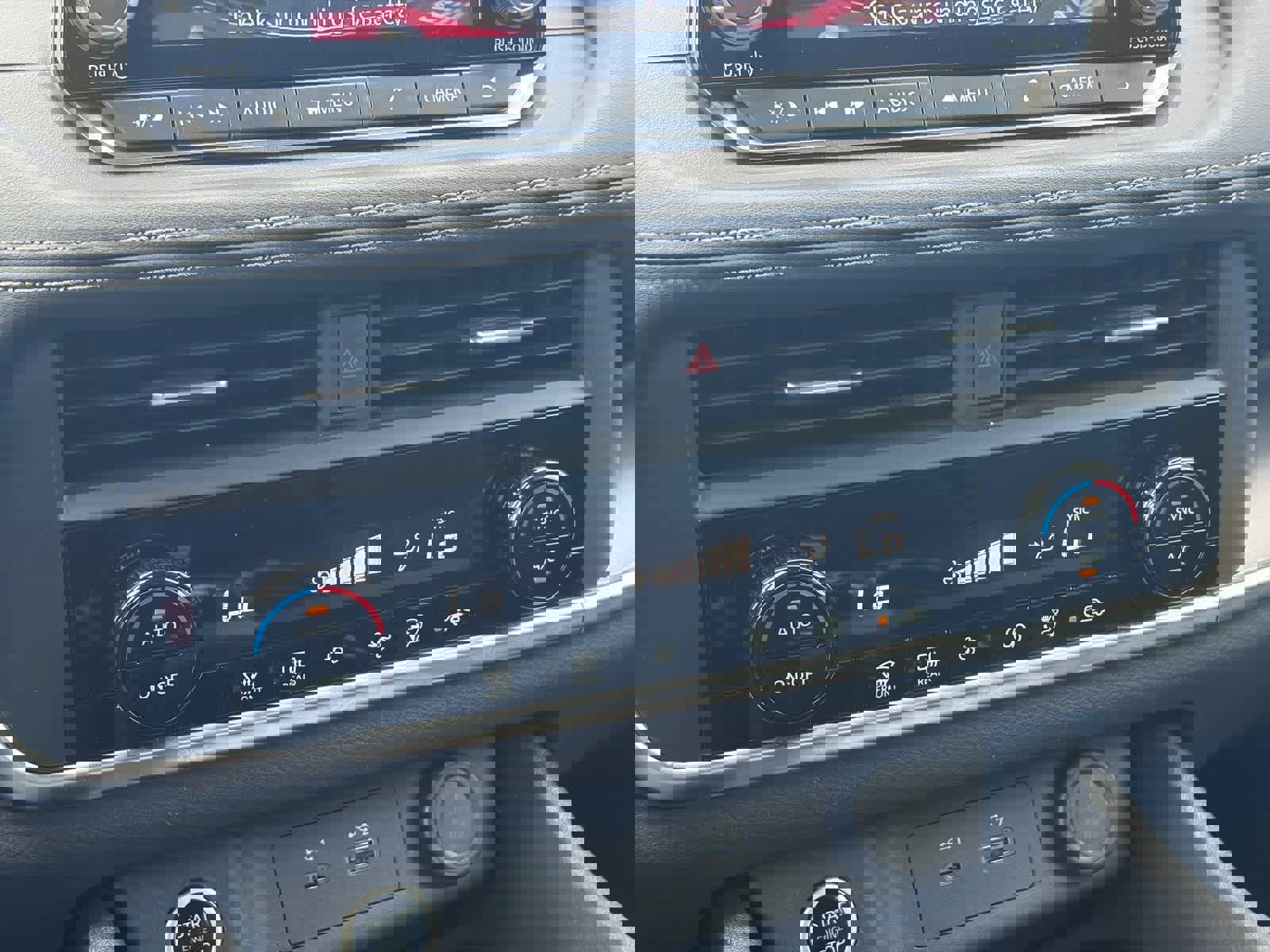 Certified 2023 Nissan Rogue SV image 24