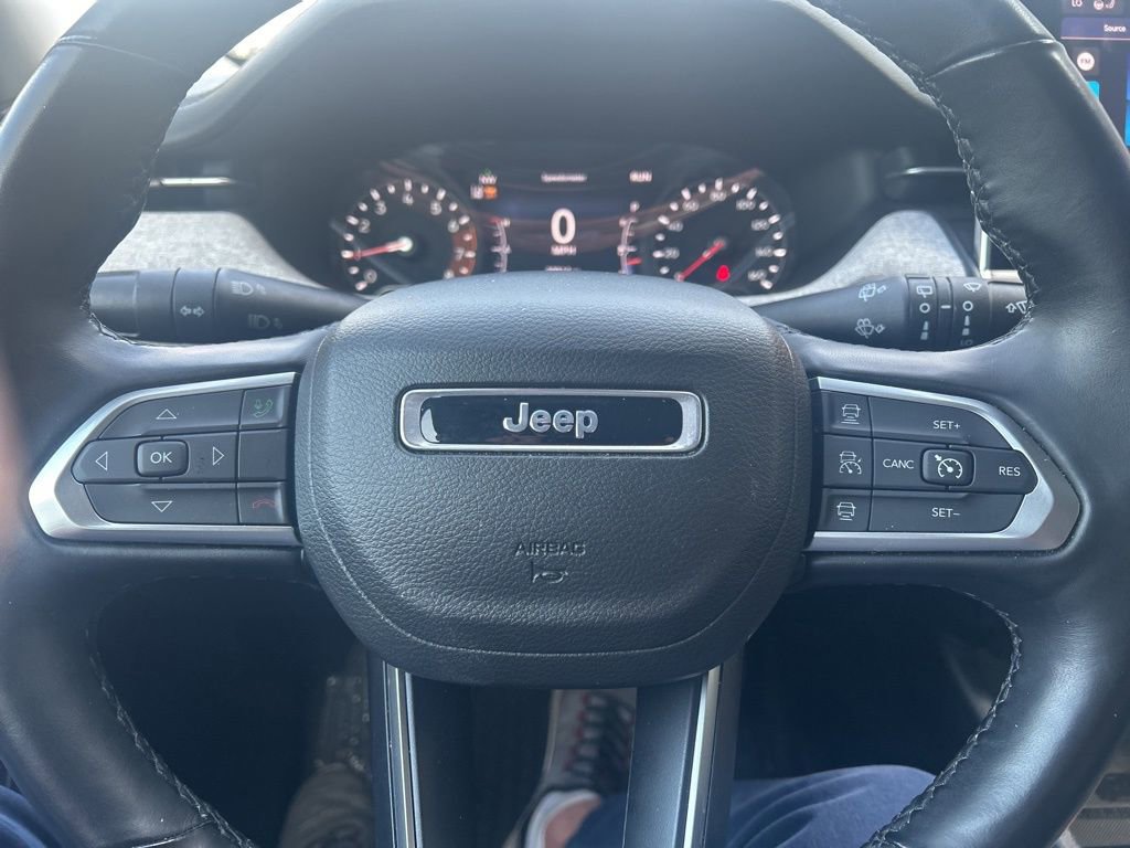 Used 2022 Jeep Compass Latitude w/ Sun and Sound Group image 16