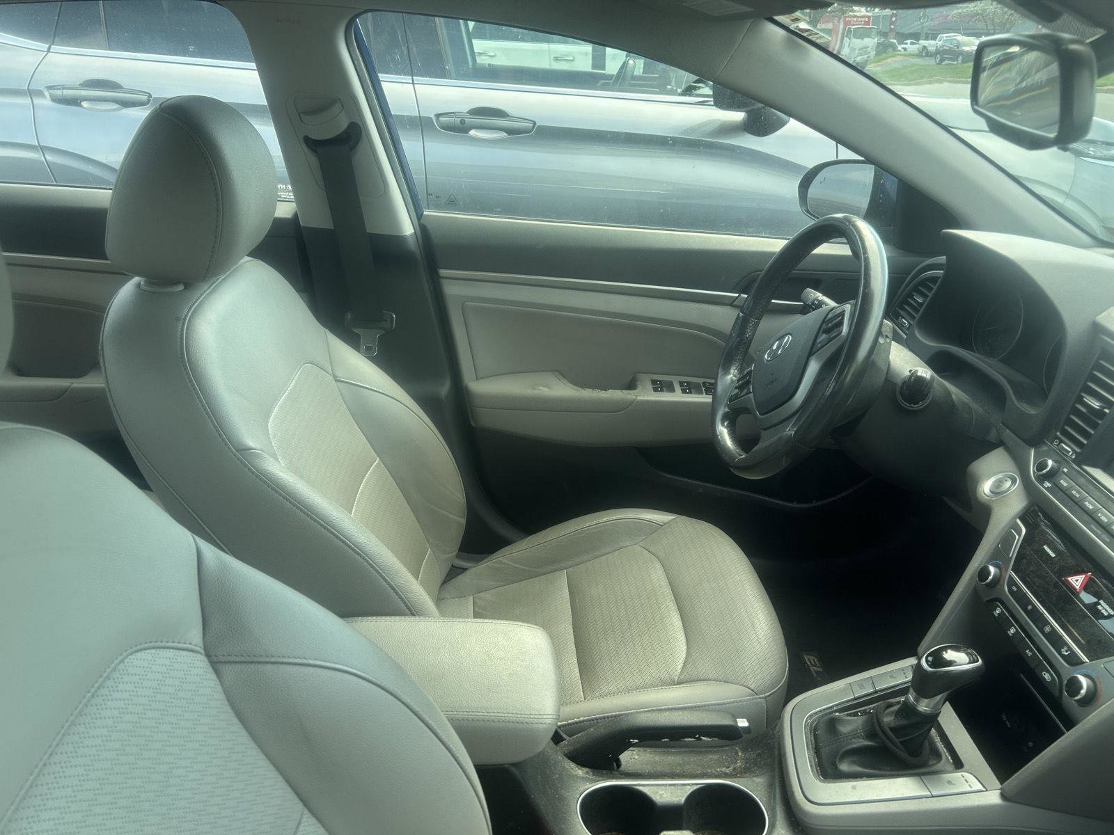 Used 2017 Hyundai Elantra Limited image 7