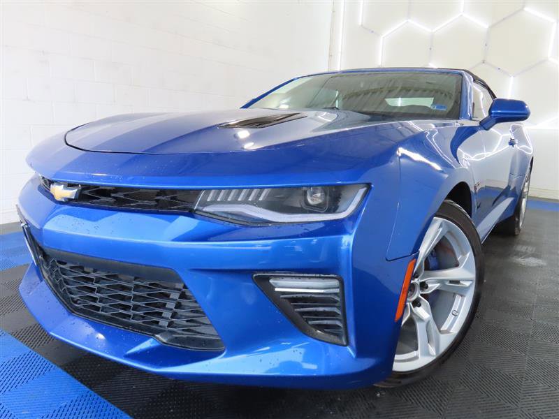 Used 2017 Chevrolet Camaro SS image 2