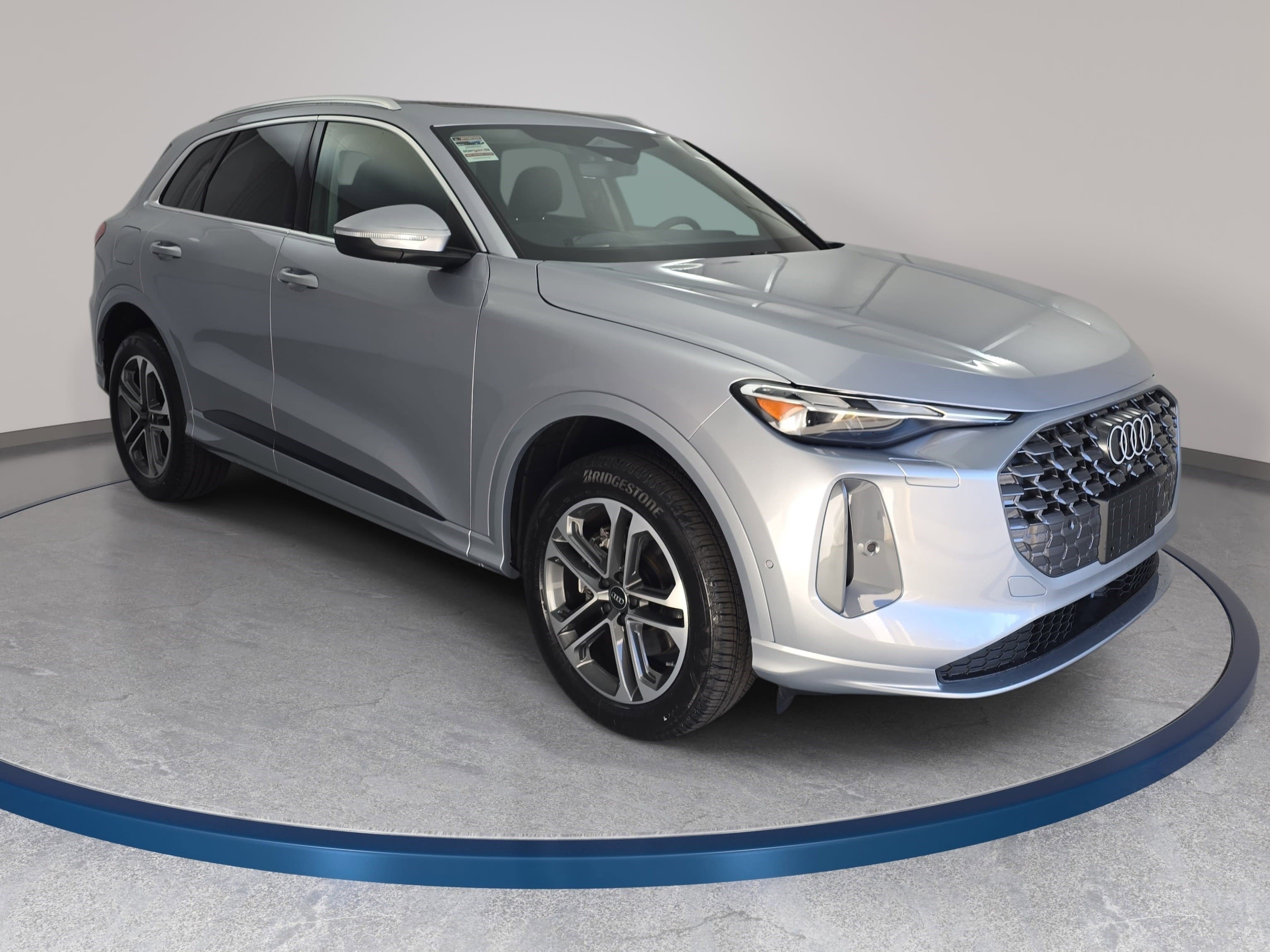 New 2025 Audi Q5 Premium image 3