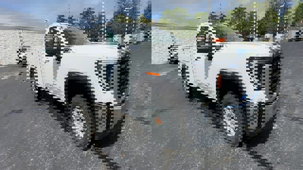 New 2025 GMC Sierra 2500 Pro w/ Convenience Package image 2