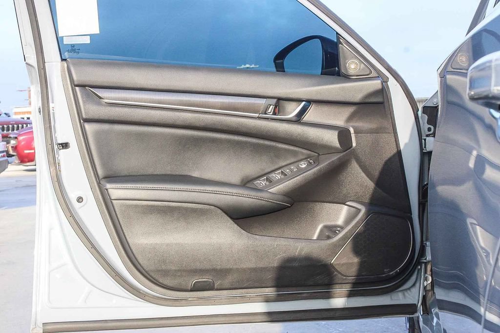 Used 2022 Honda Accord Sport image 25