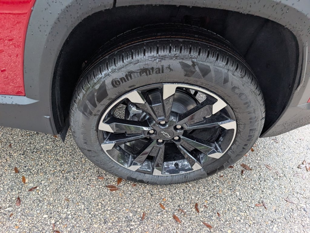 New 2027 Chevrolet Equinox RS FWD image 11
