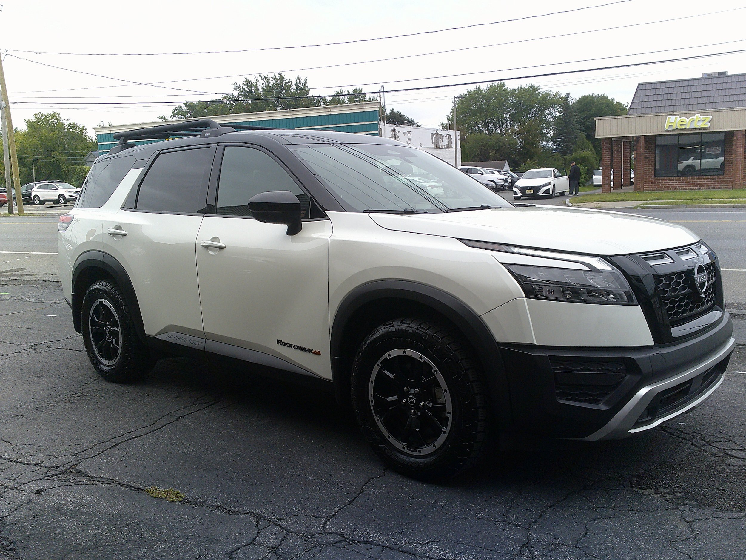Used 2024 Nissan Pathfinder Rock Creek AWD/4WD image 11
