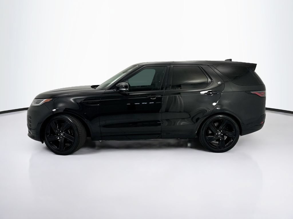 Used 2024 Land Rover Discovery Metropolitan Edition AWD/4WD image 8