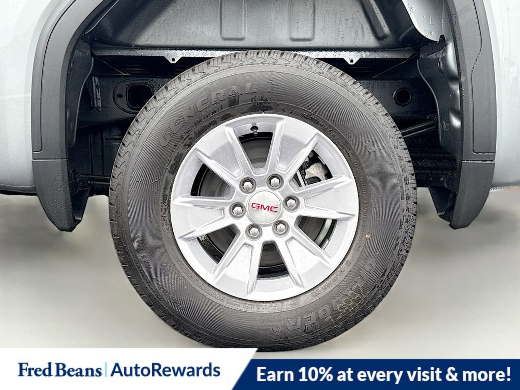 New 2026 GMC Sierra 1500 SLE image 31