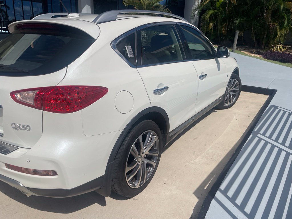 Used 2017 INFINITI QX50 2WD w/ Technology Package image 8