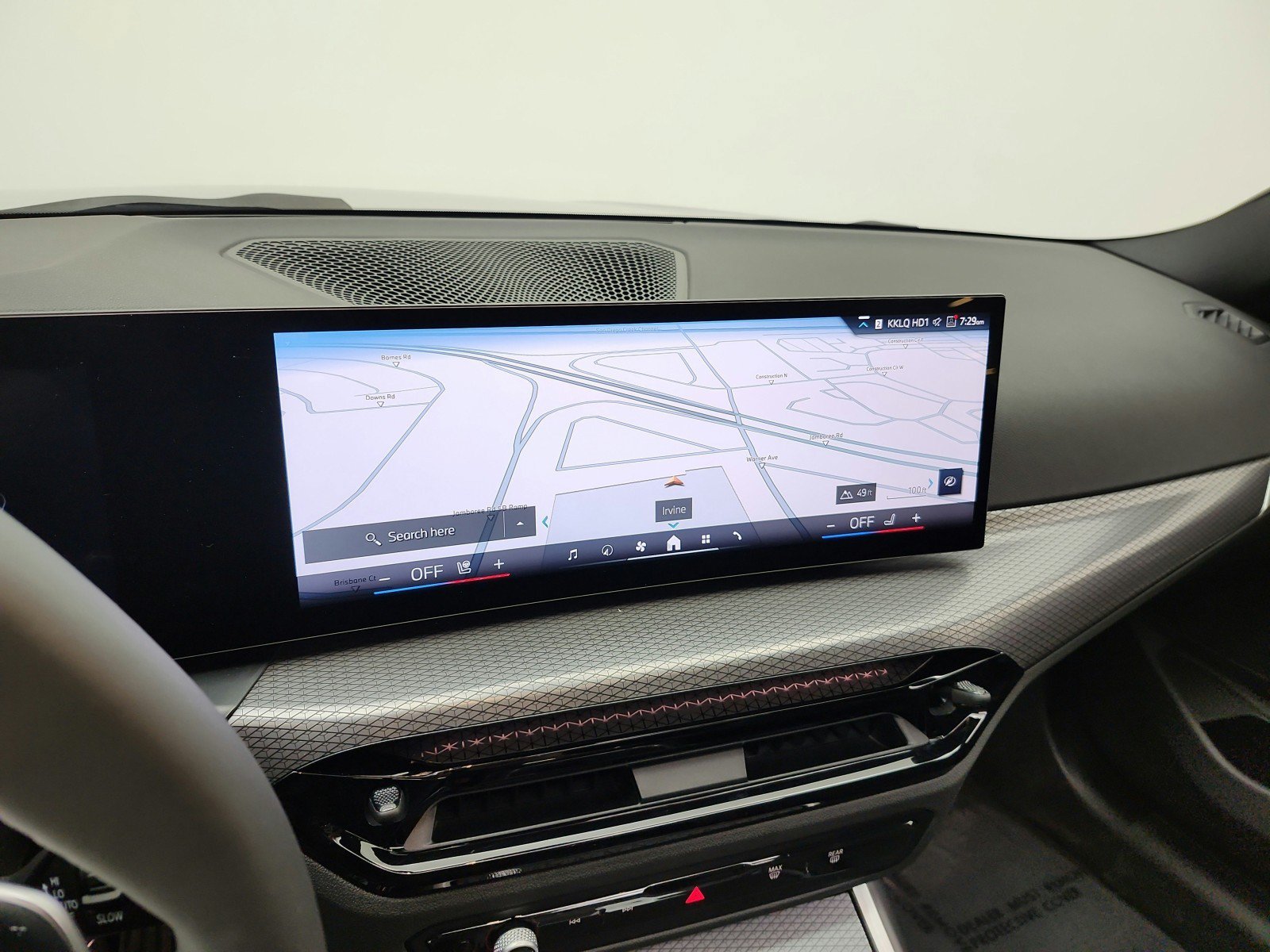 Used 2025 BMW 330i Sedan w/ Convenience Package RWD image 14