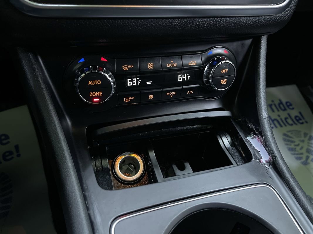 Used 2016 Mercedes-Benz CLA 250 image 22