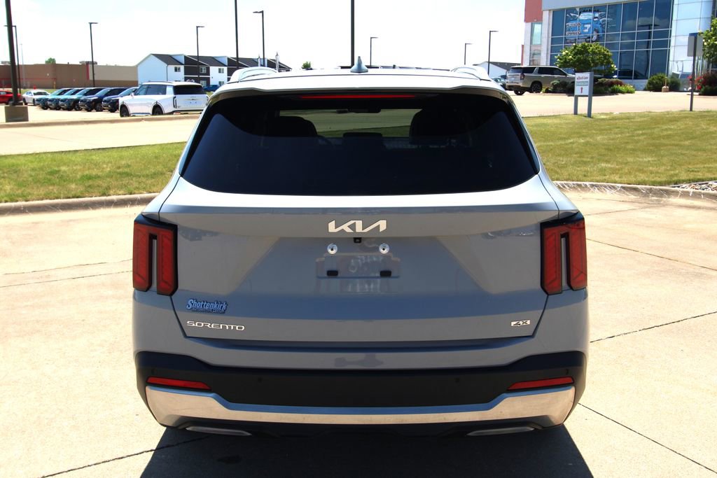 Used 2024 Kia Sorento S w/ Panoramic Sunroof Package AWD/4WD image 16