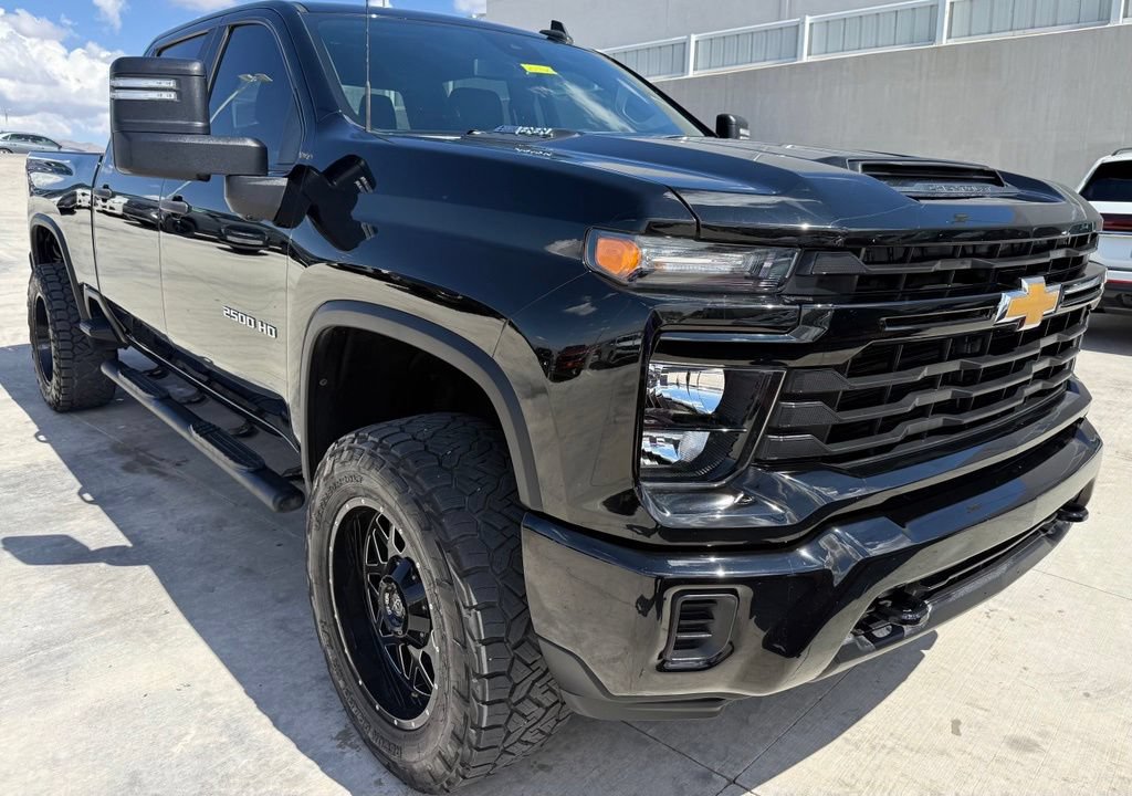 Used 2024 Chevrolet Silverado 2500 Custom w/ Custom Value Package AWD/4WD image 3