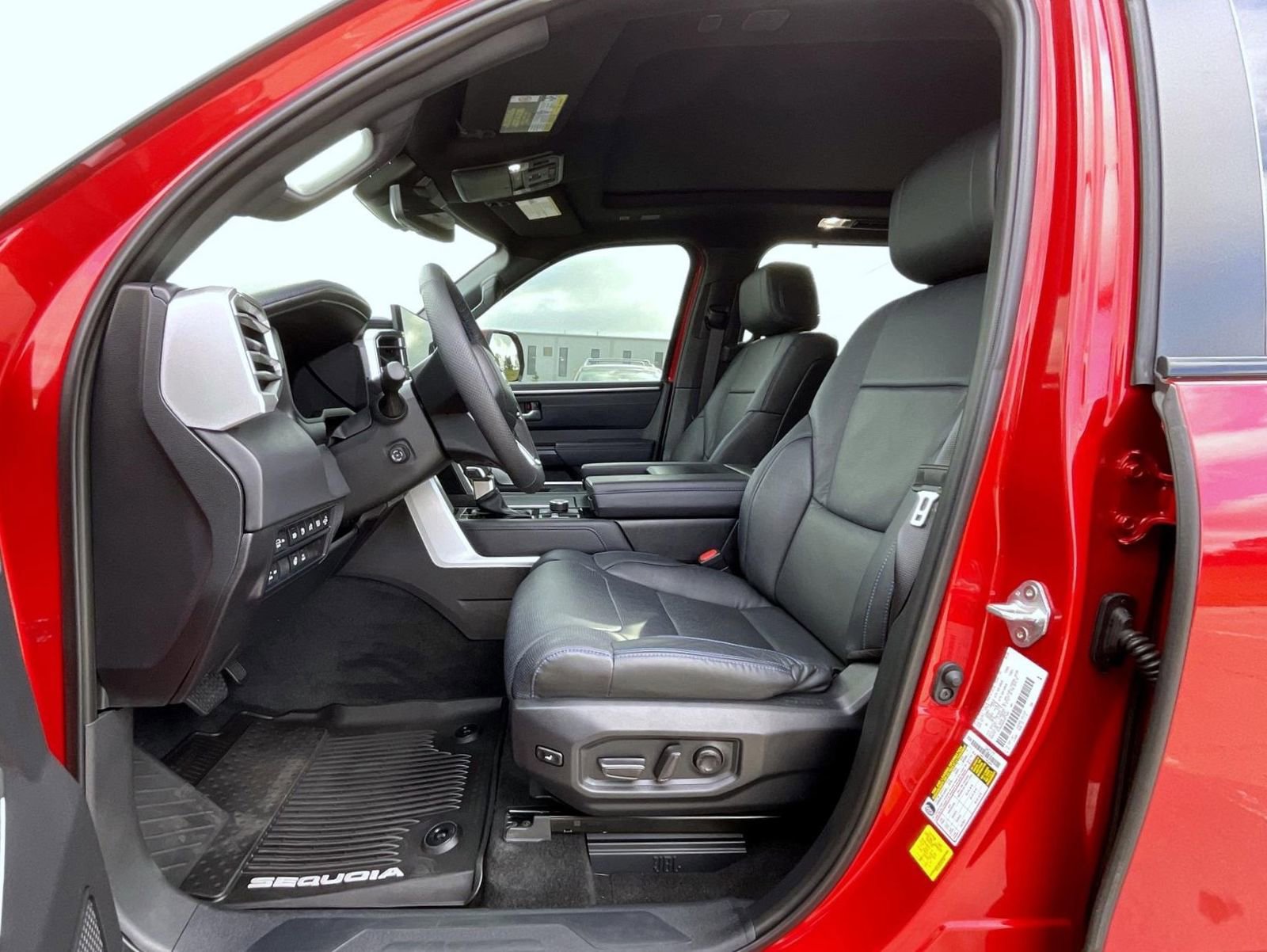 Used 2024 Toyota Sequoia Platinum image 10