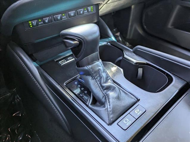 Used 2024 Lexus ES 300h w/ Accessory Package (Z2) FWD image 12