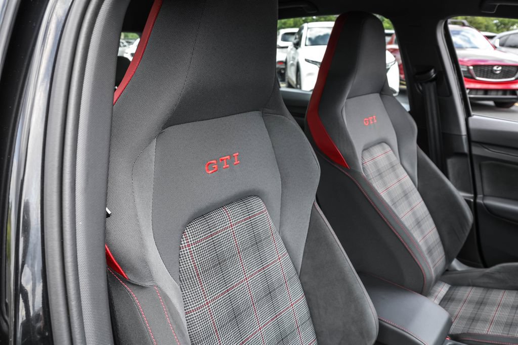 Used 2024 Volkswagen GTI S FWD image 33