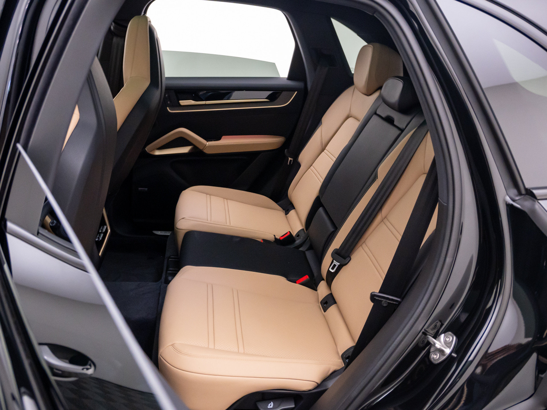 New 2026 Porsche Cayenne AWD/4WD image 16