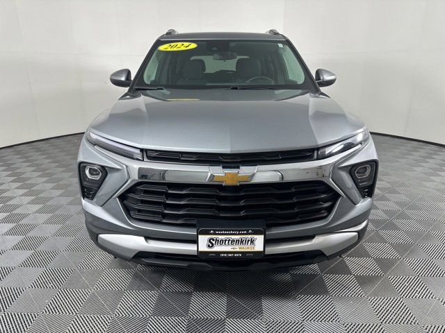 Used 2024 Chevrolet TrailBlazer LT w/ LT Cold Weather Package image 8