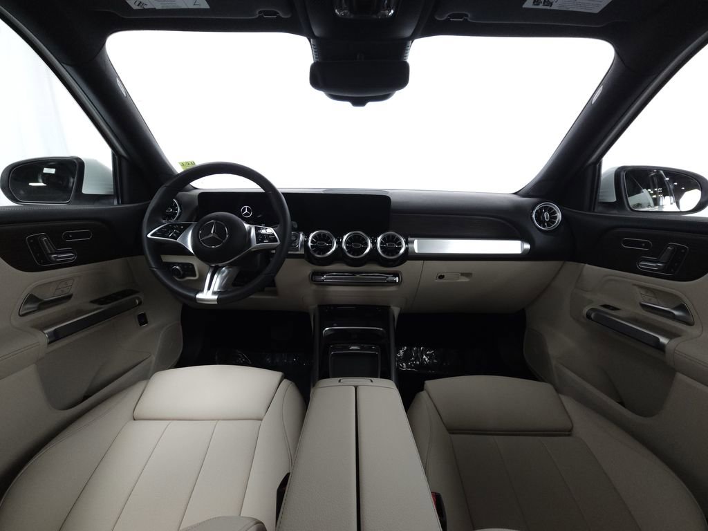 Certified 2026 Mercedes-Benz GLB 250 4MATIC image 24