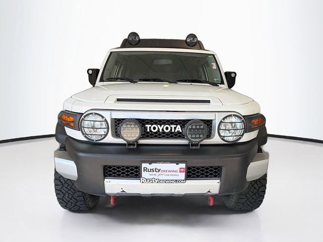Used 2014 Toyota FJ Cruiser 4WD w/ Upgrade Package image 2