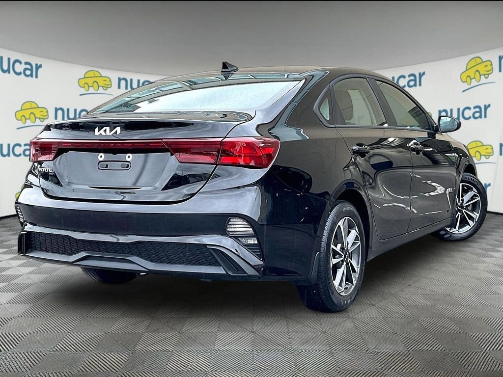 Used 2023 Kia Forte LXS FWD image 6
