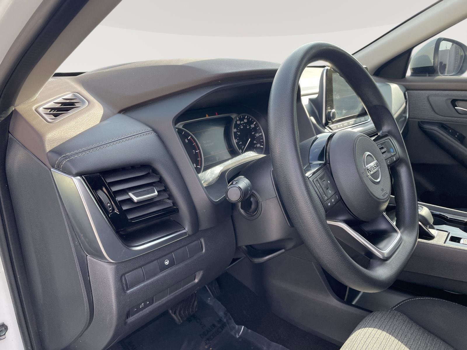 Used 2021 Nissan Rogue SV AWD/4WD image 26