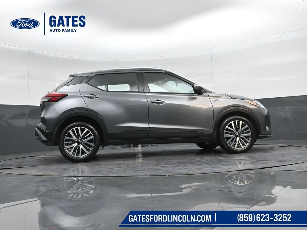 Used 2024 Nissan Kicks SV FWD image 31
