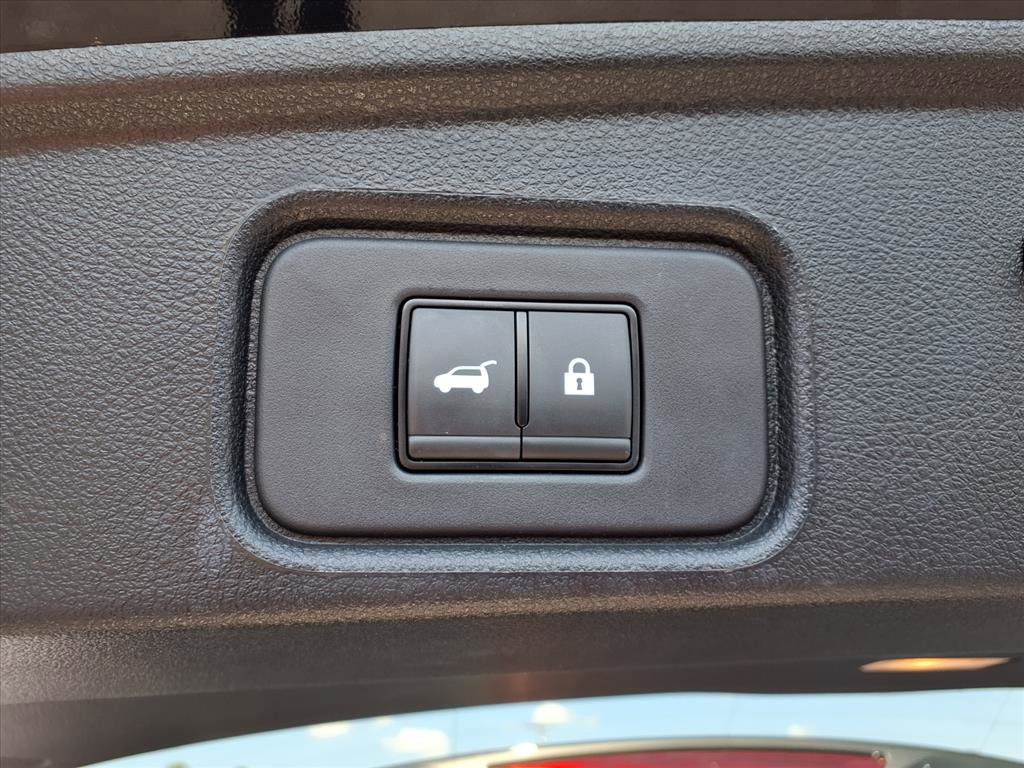 Used 2024 Nissan Pathfinder SL w/ Cargo Package image 23