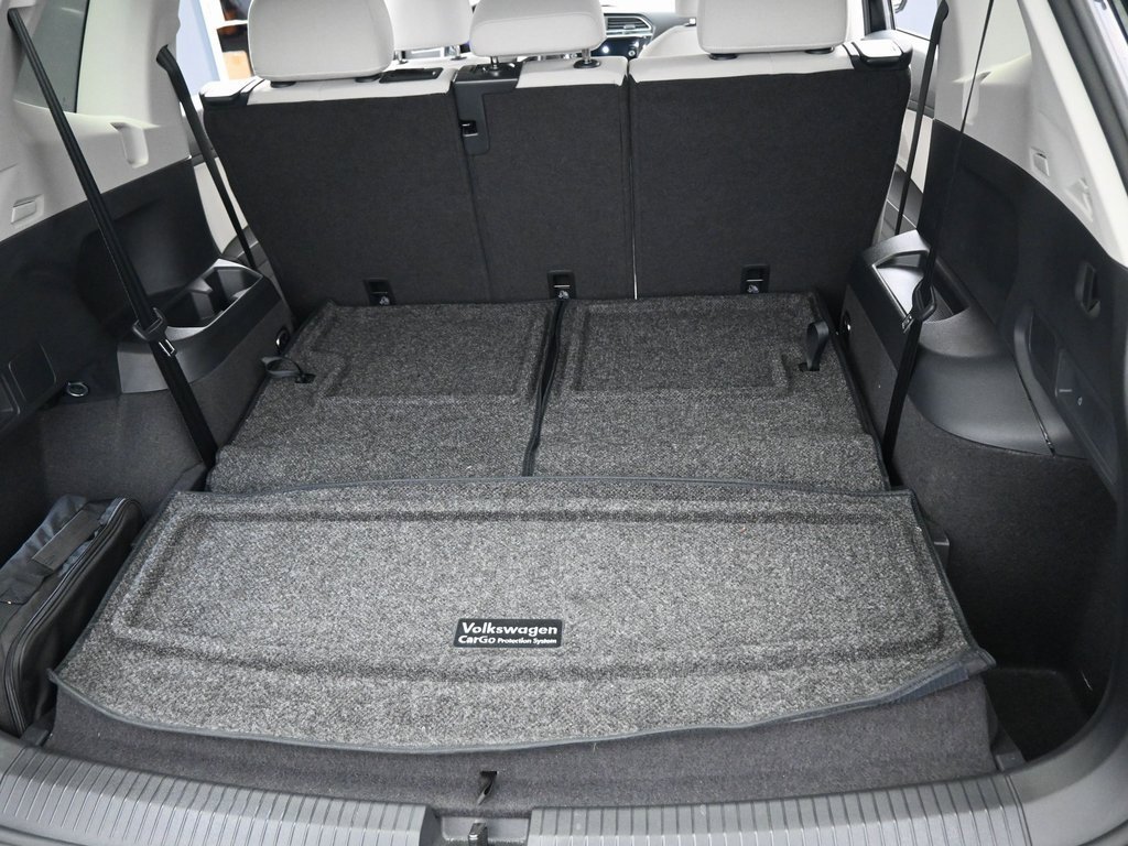 Used 2024 Volkswagen Tiguan S image 33