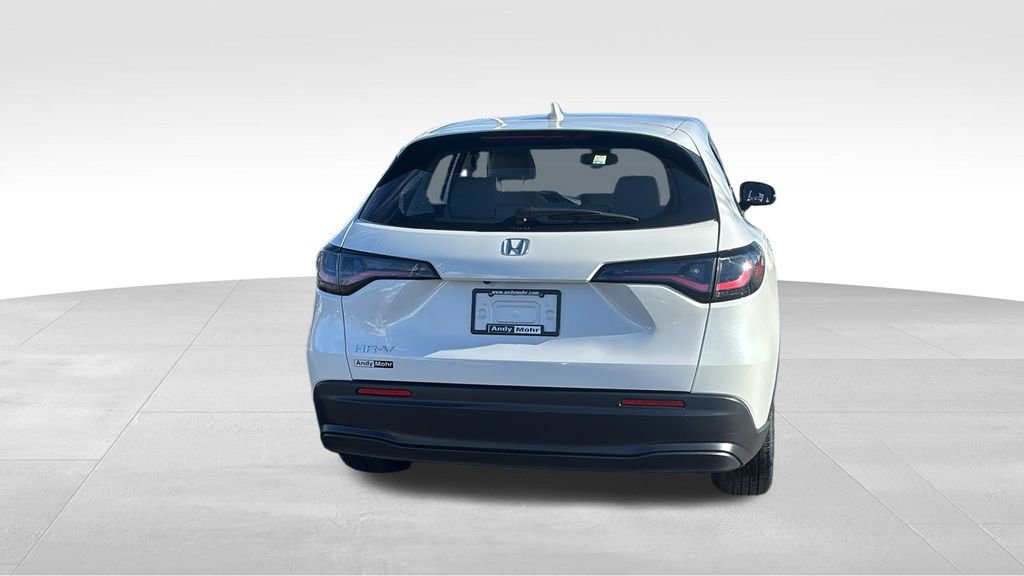 Used 2025 Honda HR-V LX image 6