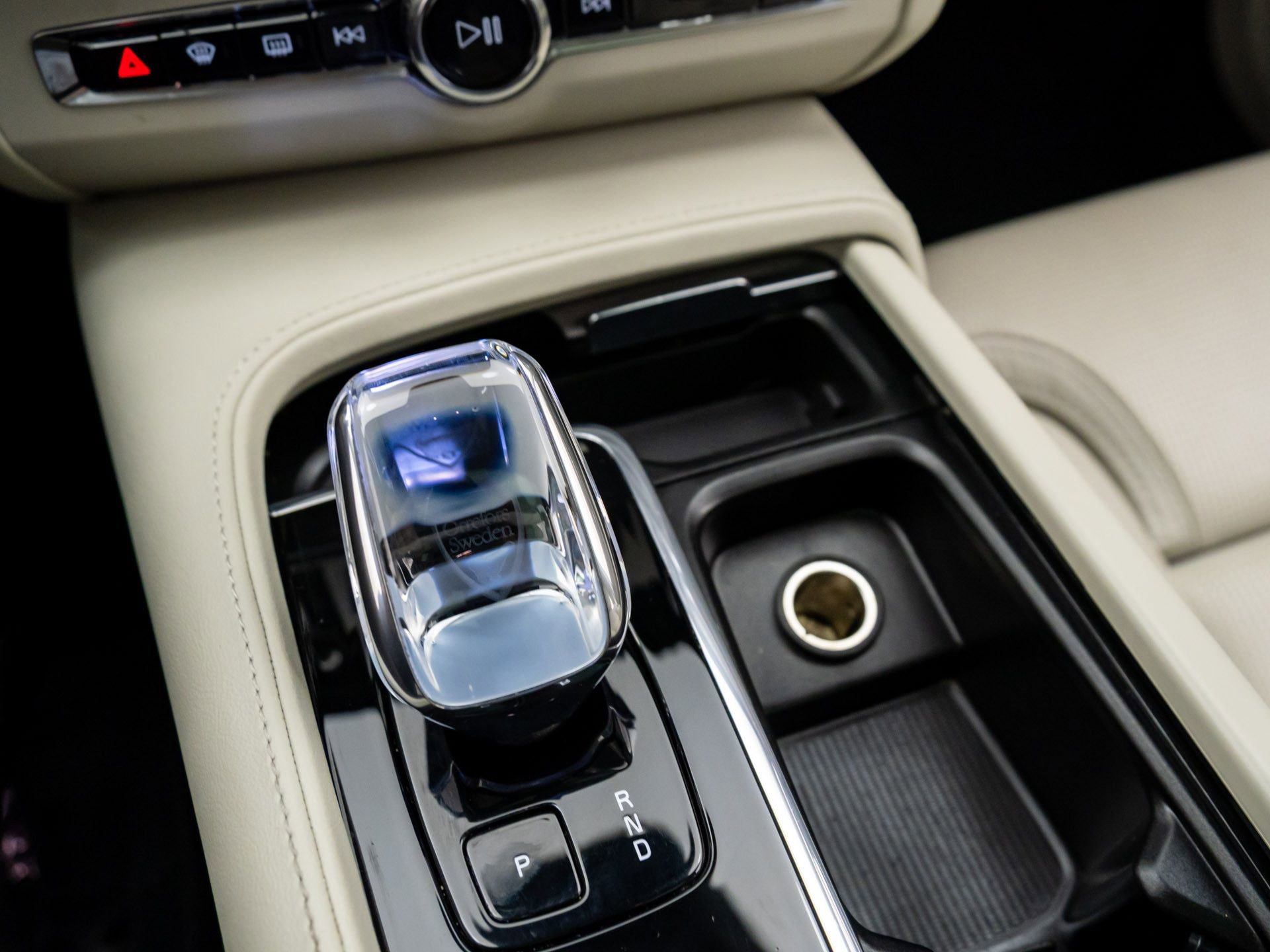 Used 2023 Volvo S90 B6 Ultimate image 29