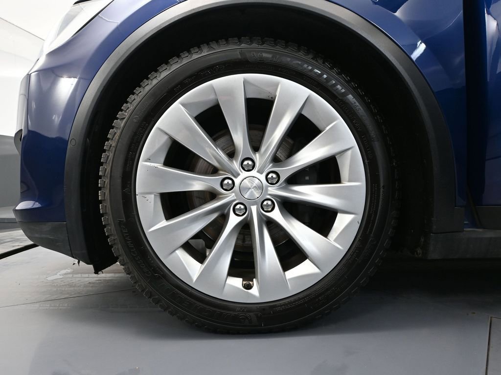 Used 2018 Tesla Model X 100D image 15