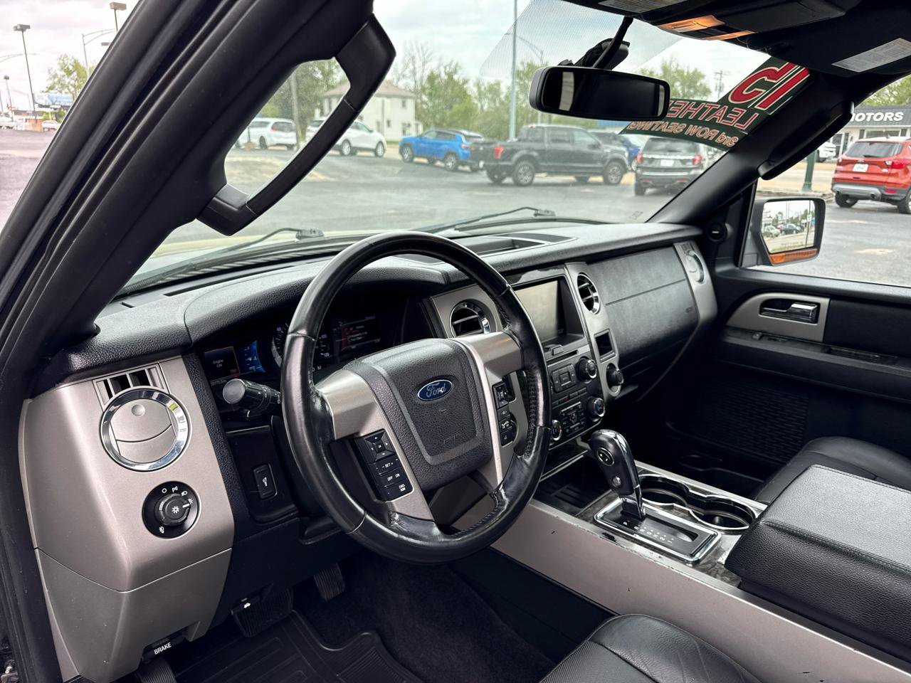 Used 2015 Ford Expedition Limited w/ Equipment Group 301A AWD/4WD image 20