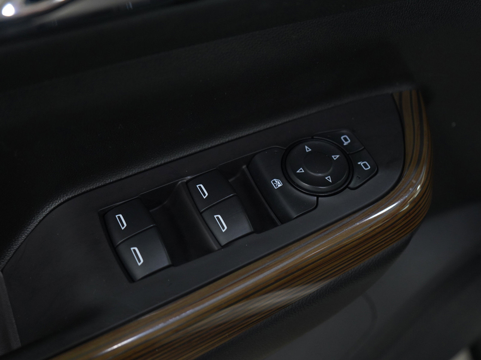 Used 2019 GMC Acadia SLE image 21