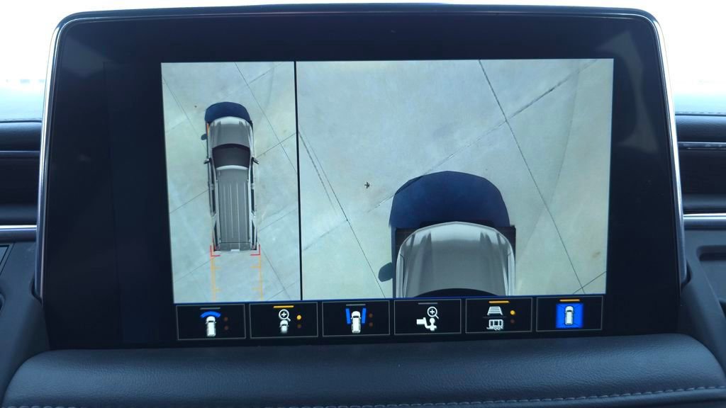 Used 2023 Chevrolet Tahoe LT w/ Luxury Package image 42