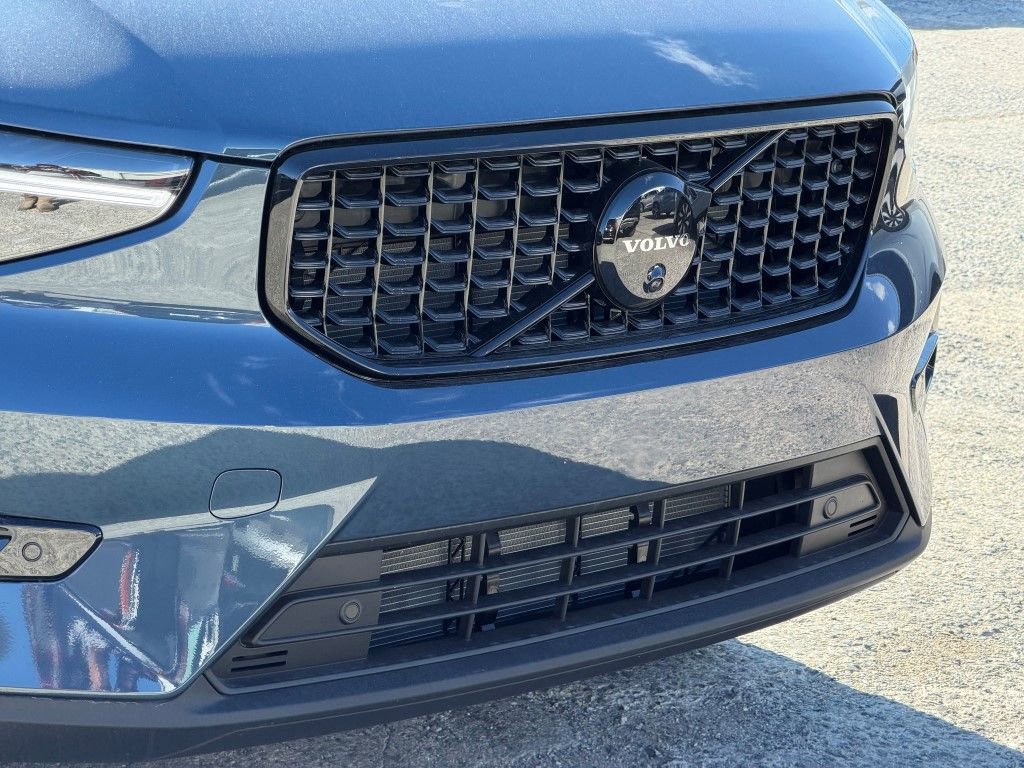 New 2026 Volvo XC40 B5 Ultra w/ Climate Package image 2