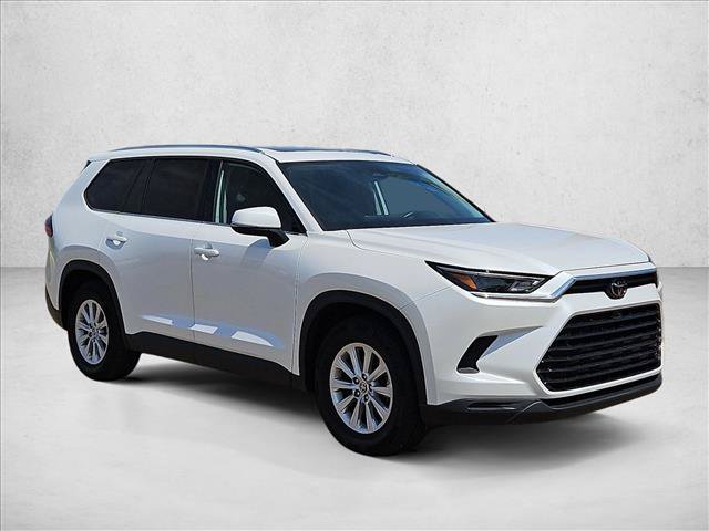 Used 2025 Toyota Grand Highlander AWD image 3