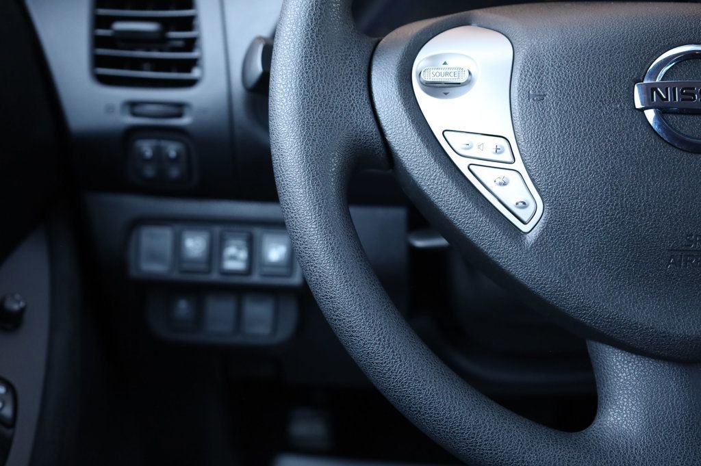 Used 2017 Nissan Leaf S w/ Charge Package image 30